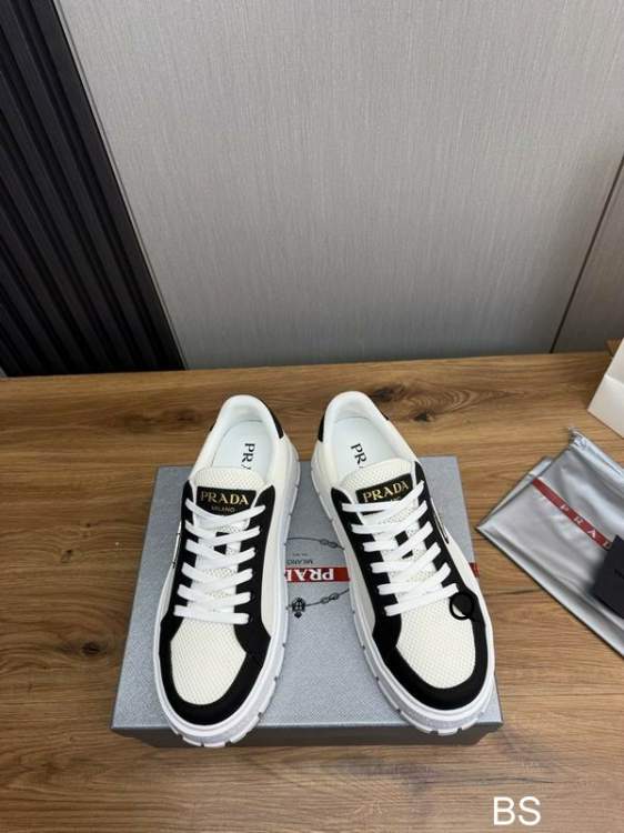 Picture of Prada Shoes _SKUPradasz38-45BS061019393